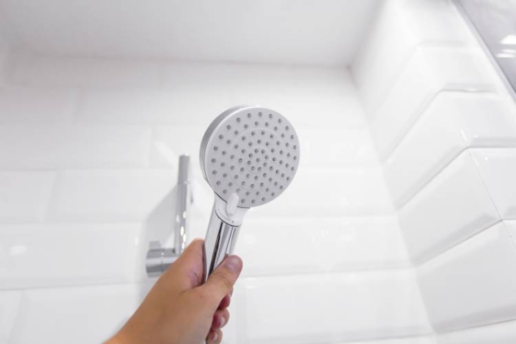 Instalação e manutenção de duchas e chuveiros em Curitiba